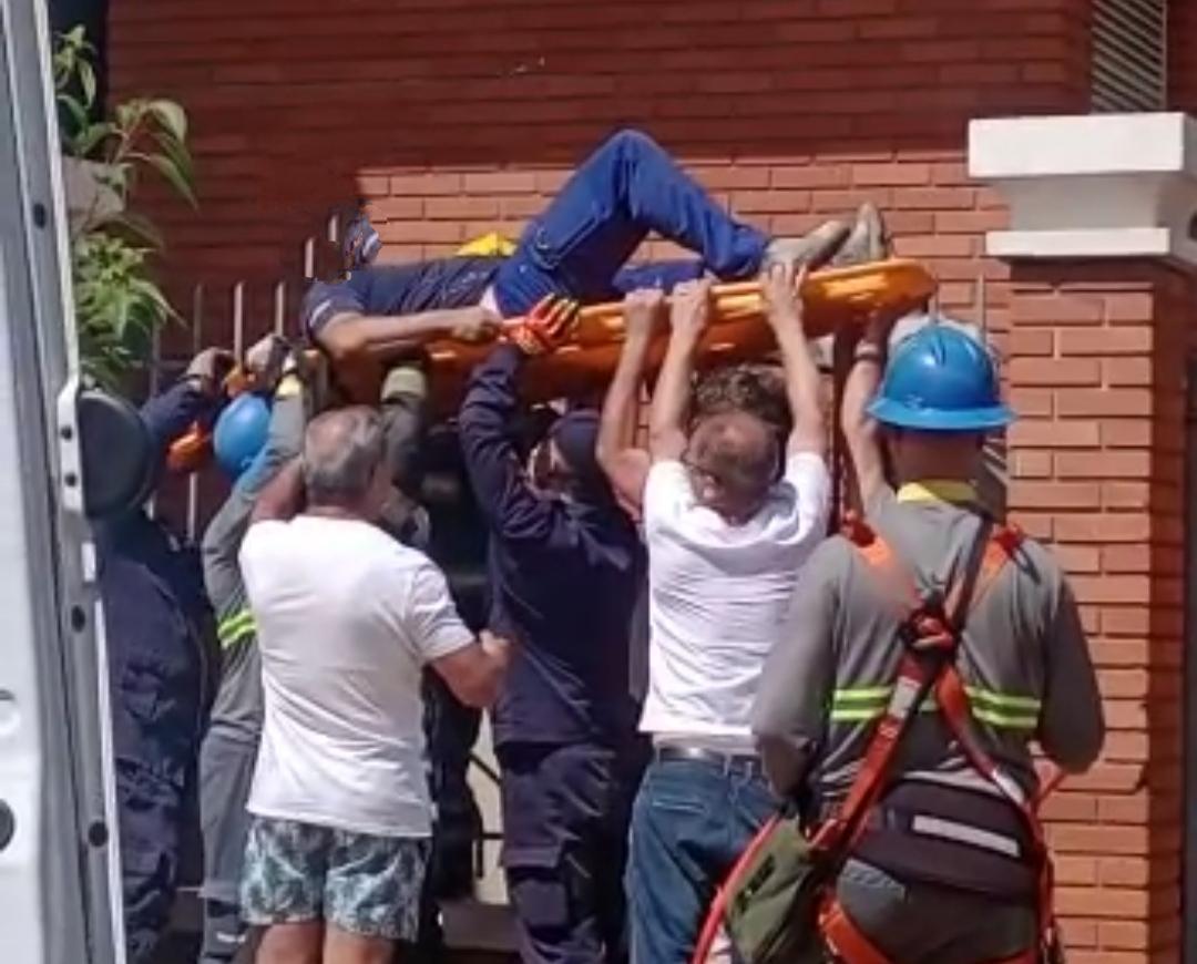 Trabalhador cai sobre grade de casa e tem corpo transpassado por grade em  Erechim - Quentuchas Notícias