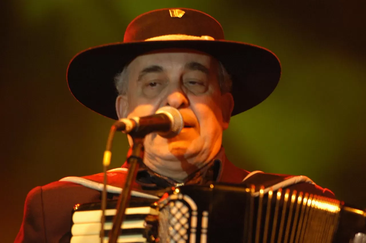 Morre aos 70 anos, músico nativista Luiz Carlos Borges
