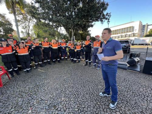 Arraial da Segurança é marcado por entrega de caminhão para a Força Voluntária