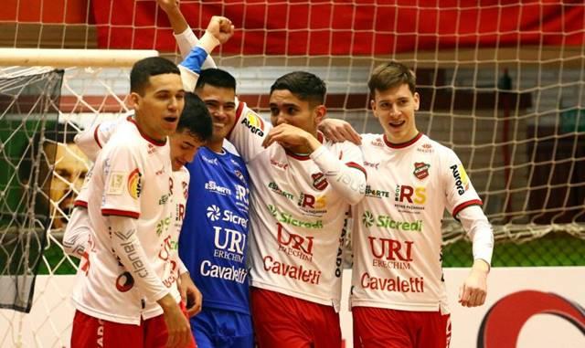 Atlântico arrasa em goleada e se aproxima da liderança no Gauchão de Futsal