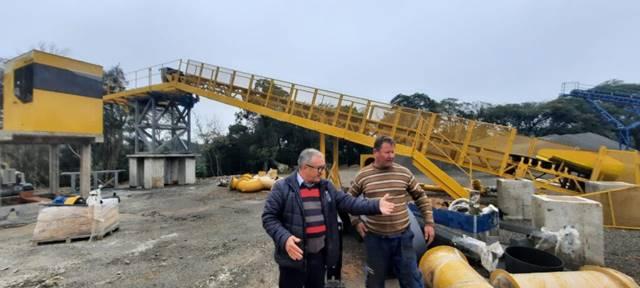 Erechim inaugura central de britagem e usina de asfalto quente após 3 décadas