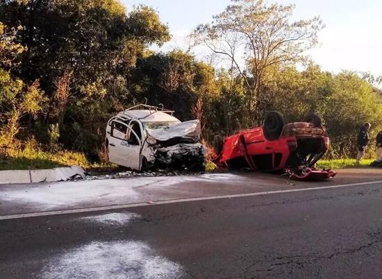 Três pessoas morrem em grave acidente na BR-282, em Ponte Serrada