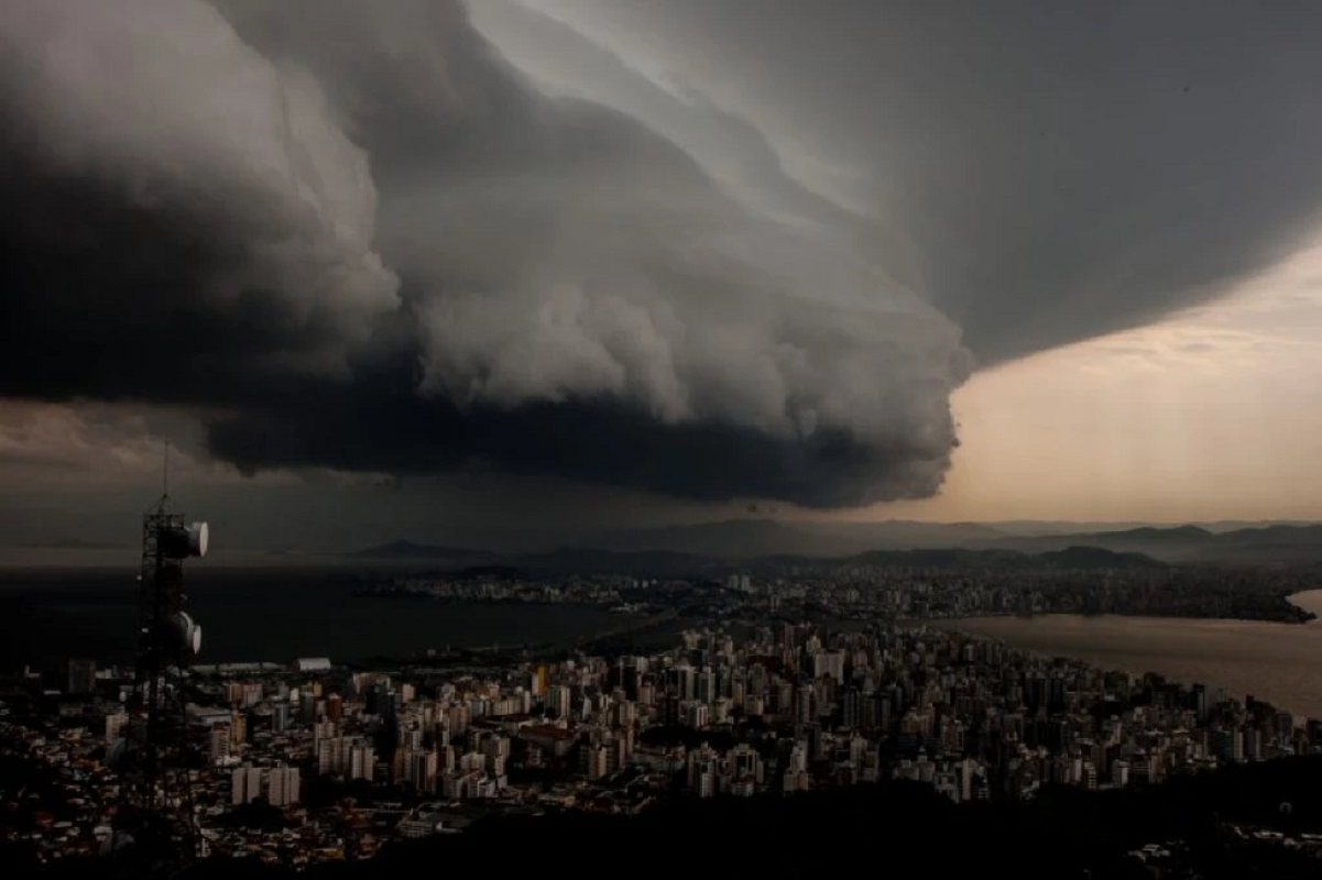 Alerta de Tempestades Destrutivas: RS sofre mudança drástica no clima