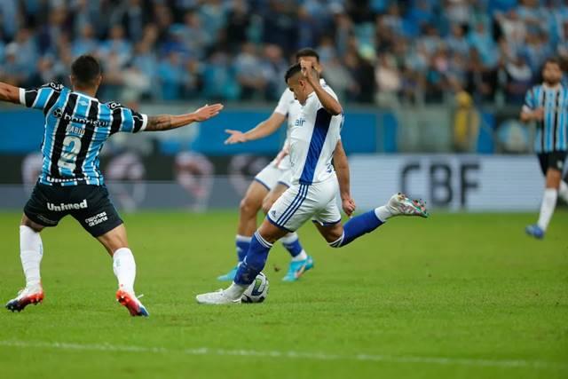 CBF altera horário do confronto entre Grêmio vs. Cruzeiro pelo Brasileirão