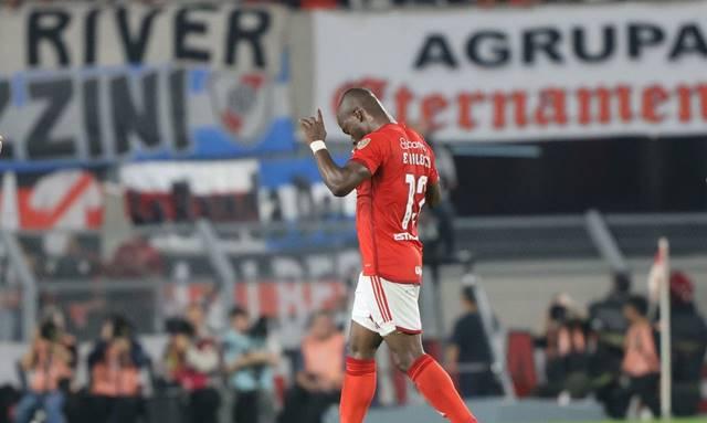 Internacional vence Bolívar por 1 a 0 e se aproxima da semifinal da Libertadores