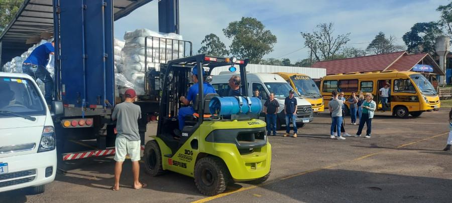 Entrega de 1.310 cestas básicas pelo programa supera estiagem em Erechim