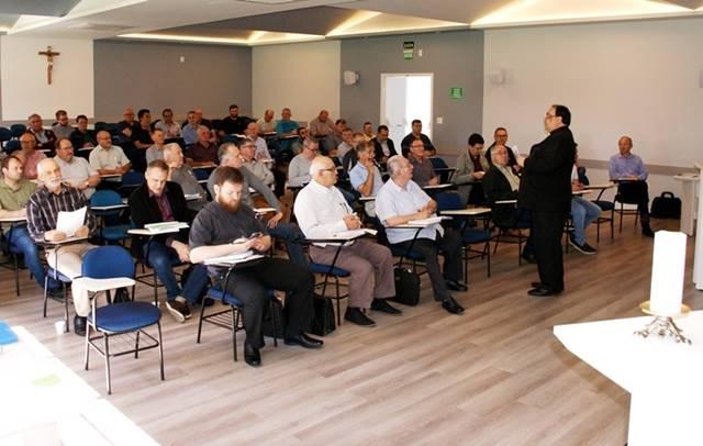 Bispo, Padres e Diáconos da Diocese de Erechim concluem última reunião de 2023
