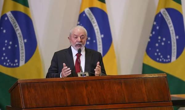 Lula afirma que não é necessário ter afinidade com presidentes de nações vizinhas após o vitória de Milei