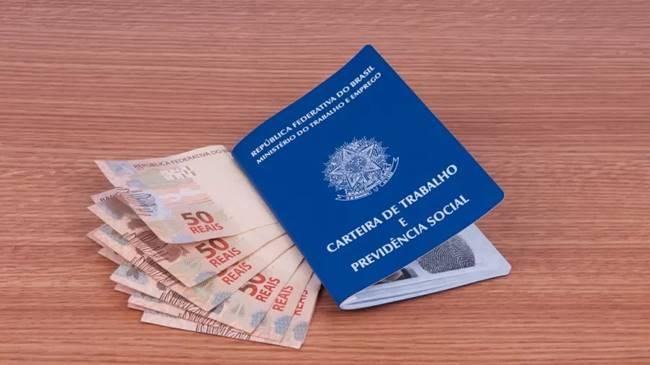 Salário Mínimo 2024: Descubra o valor estimado pelo governo