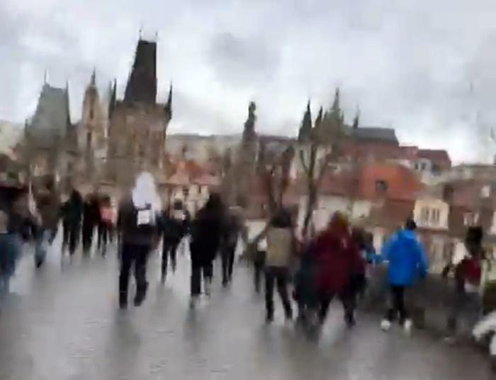 Número de mortes em ataque a universidade Tcheca sobe para 14