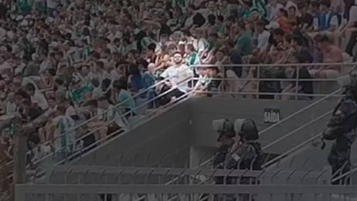 Torcedor detido por injúria racial em jogo Juventude-Inter