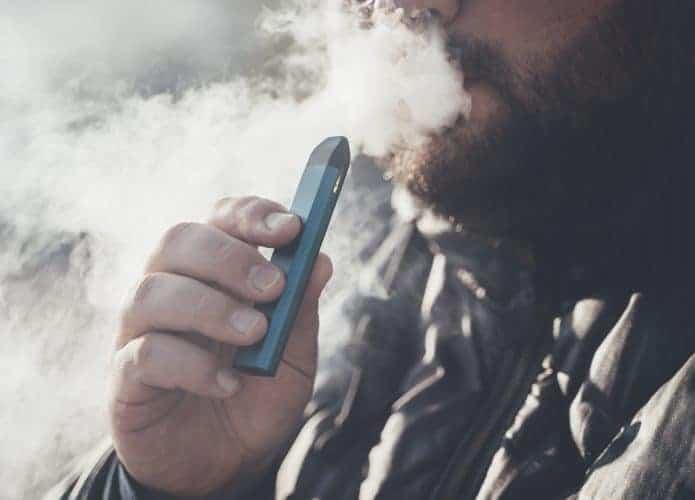 Anvisa emite resolução proibindo cigarros eletrônicos no Brasil