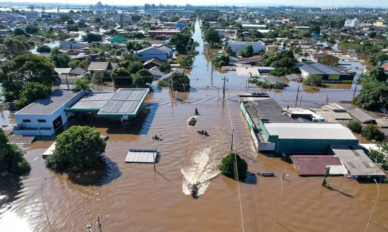 85 mortes e 201 mil desabrigados após enchente no RS