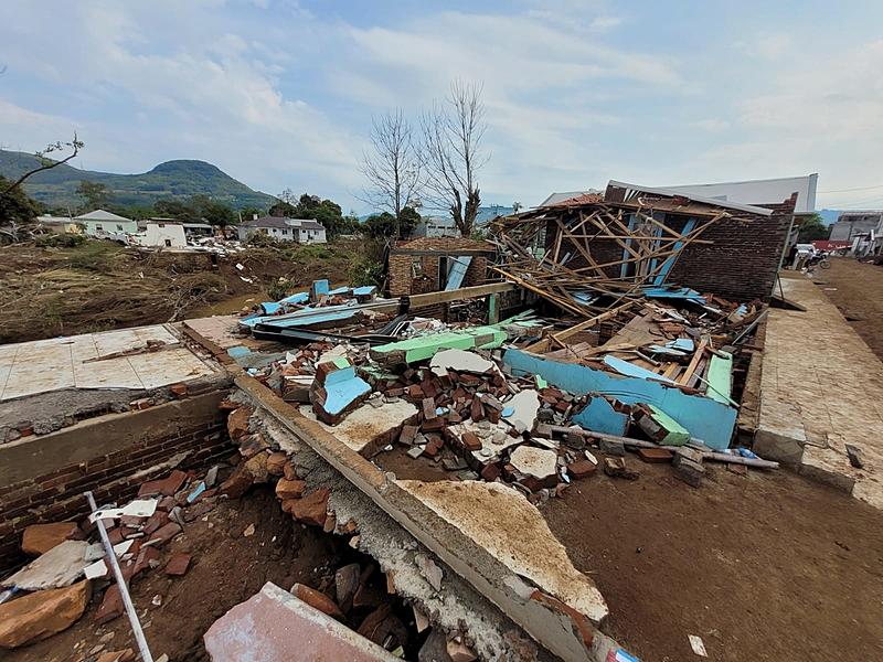 Mortos aumentam para 100 e Estado enfrenta múltiplos desafios