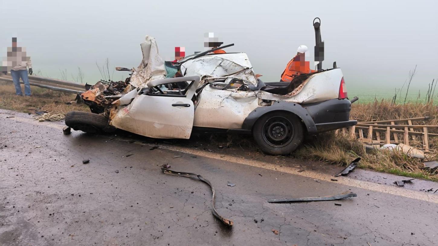 Acidente de trânsito grave deixa dois feridos na RS-463, em Coxilha