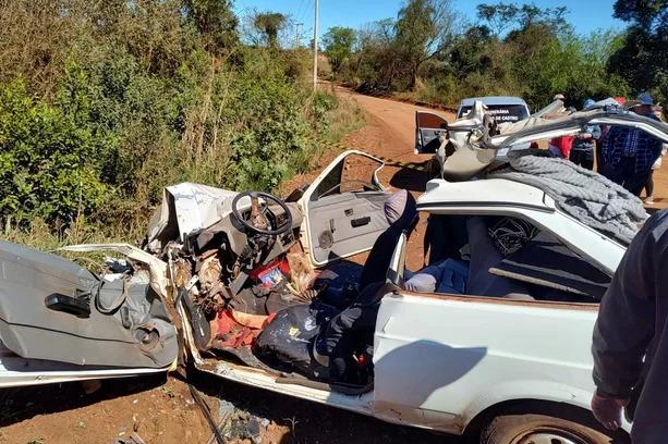 Idoso de 91 anos morre em acidente entre carro e ônibus