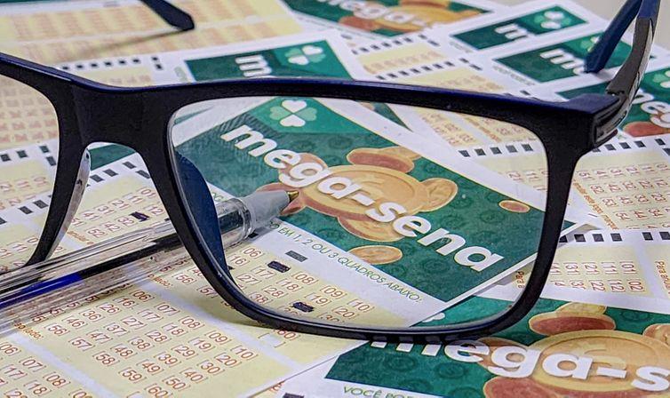 Mega-Sena desta terça-feira irá sortear R$ 12 milhões