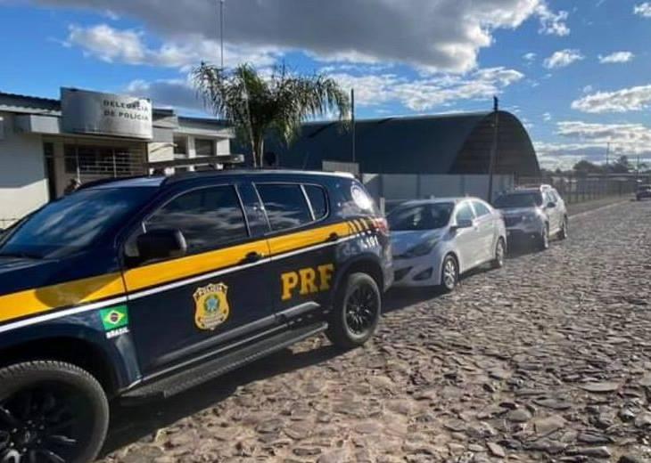 PRF e BM recuperam carro obtido por golpe de falsa transferência bancária no RS
