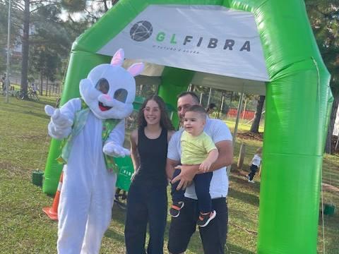 Páscoa Solidária transforma a pracinha dos bairros Zimer e Cristal em um dia mágico para as crianças