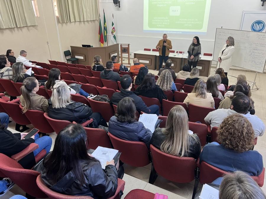 Prefeitura de Erechim realiza capacitação sobre a Lei nº 13.019/2014 para servidores