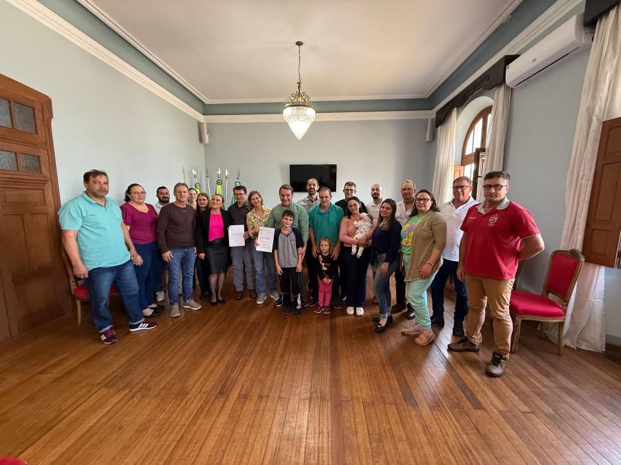 Município recebe recursos para o Hospital Santa Terezinha e pavimentação de vias do interior