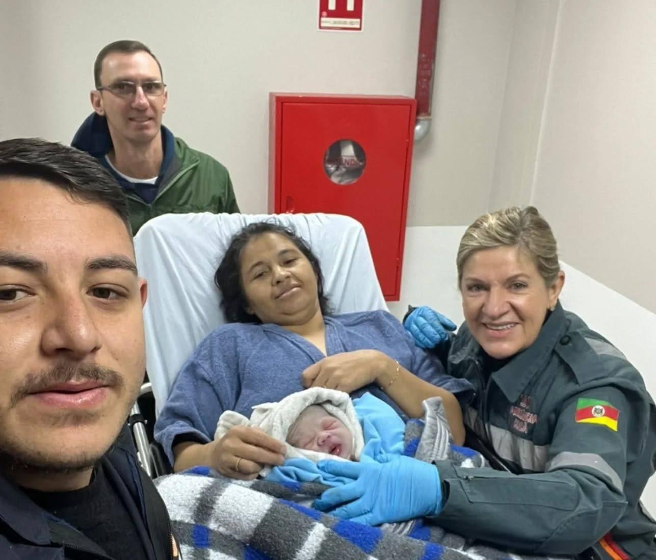 Parto no Dia dos Pais emociona equipe da Ambulância Cidadã em Erechim