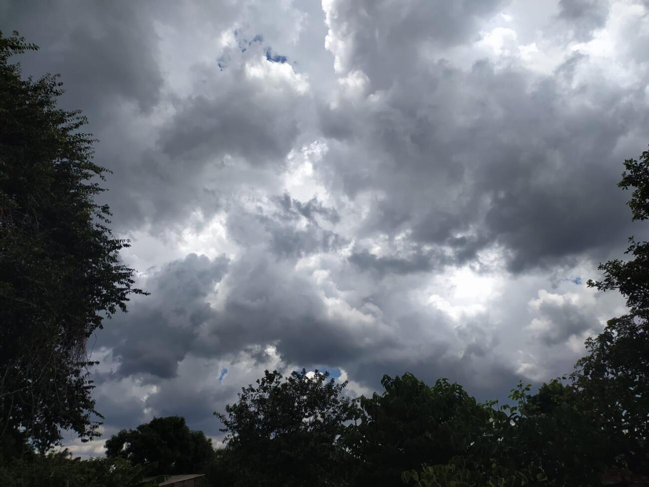 RS em alerta para altos volumes de chuva nesta semana