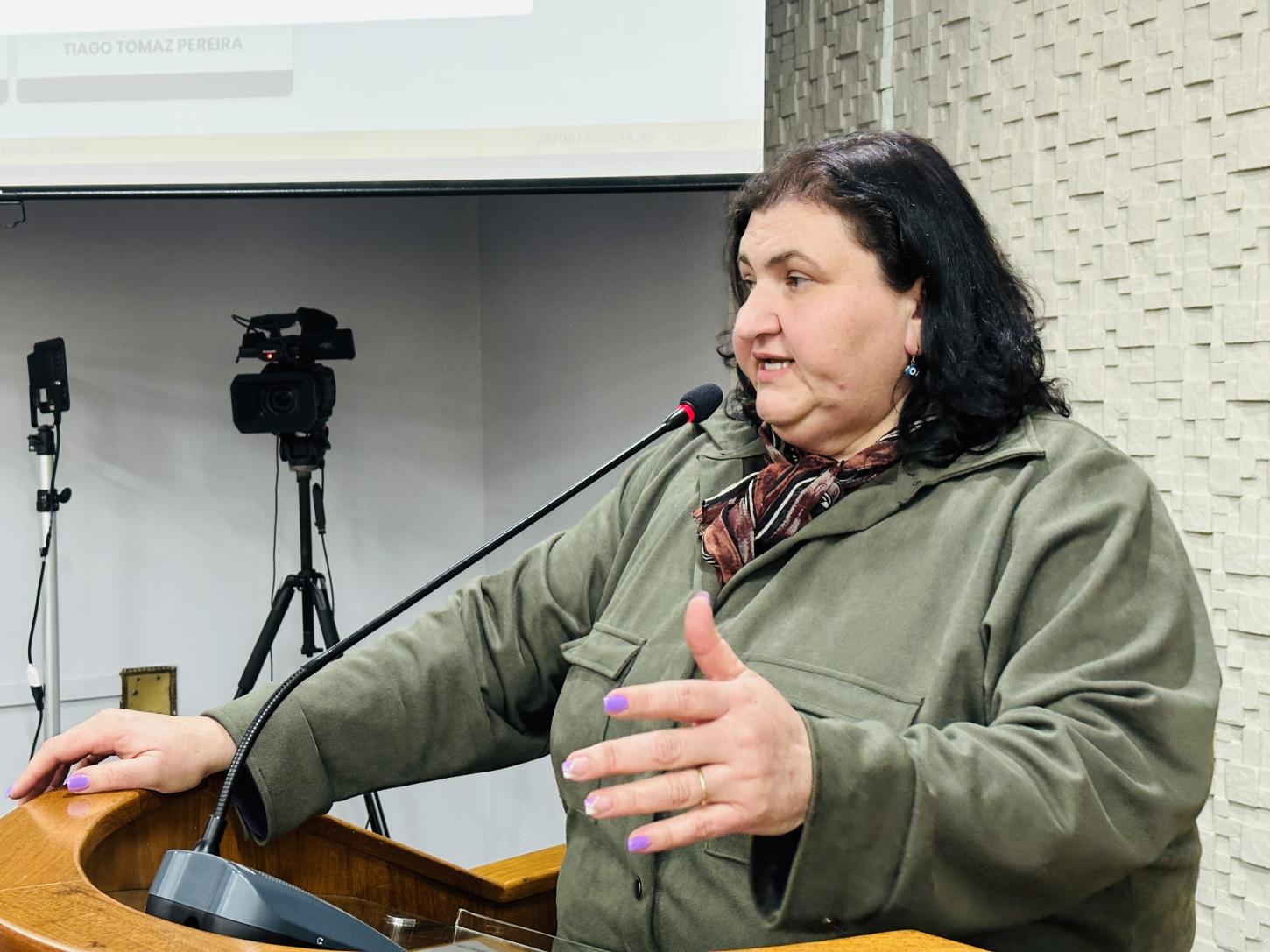 Vereadora Sandra Picoli pede maior divulgação de canais de denúncia de violência contra a mulher em Erechim