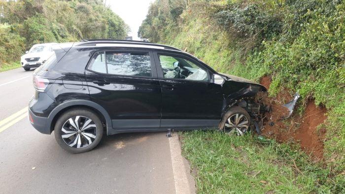 Acidente com saída de pista é registrado na ERS-135, em Erebango