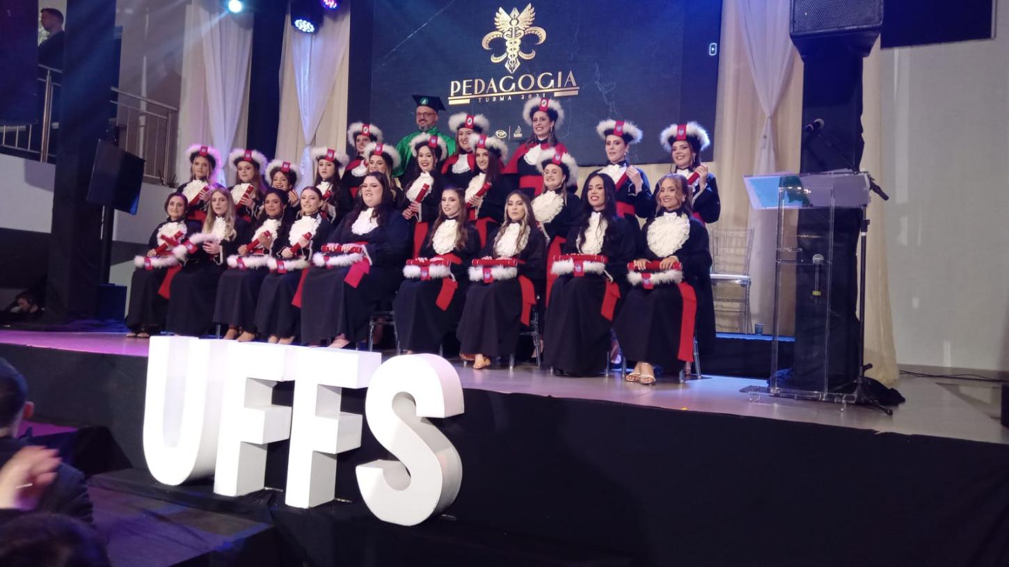 Colação de grau em Pedagogia é realizada no Campus Erechim da UFFS