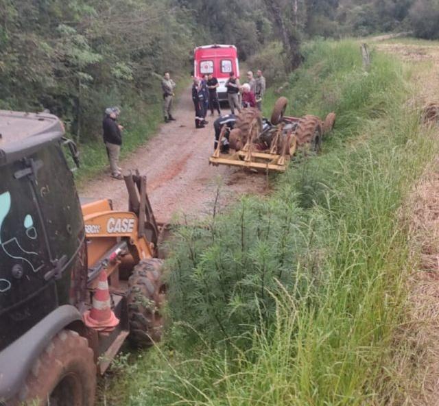Trator tomba durante serviço e mata trabalhador de 63 anos