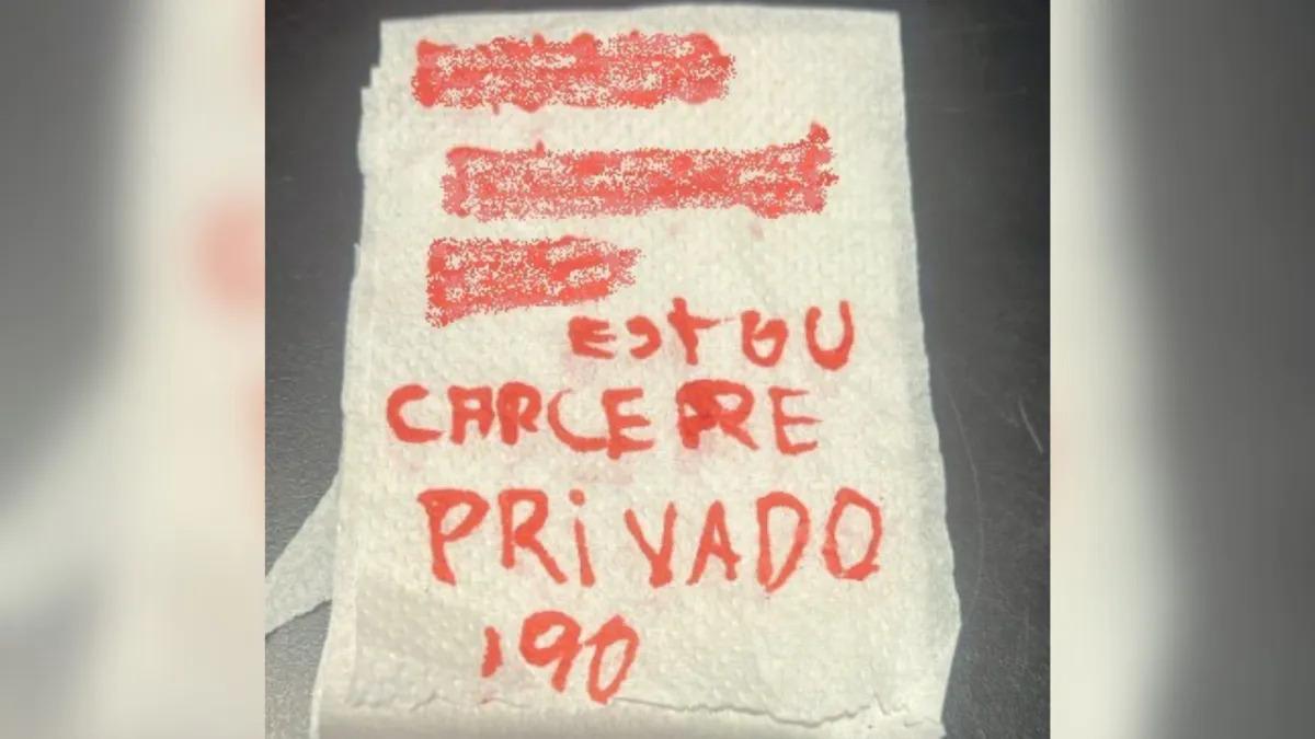 Mulher é resgatada após pedir socorro em papel higiênico em Santa Catarina