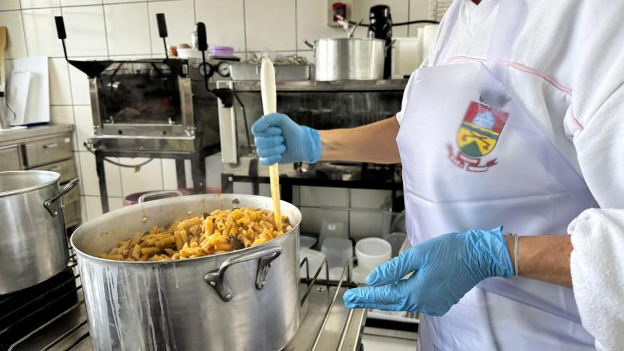 Cozinha Central garante refeições saudáveis para usuários da Assistência Social