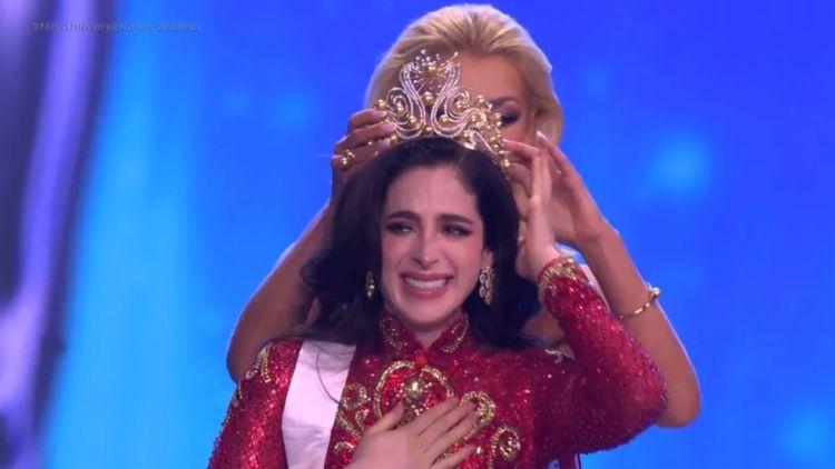 Mexicana Fatima Bosch vence o Miss Universo após polêmica com insulto de organizador do evento