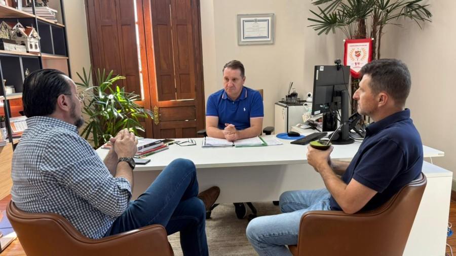 Novo Conselho Deliberativo da Fundação Hospitalar Santa Terezinha fortalece diálogo com o Município