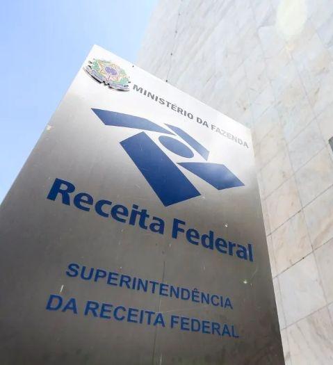 Leilão da Receita oferece iPhone pela metade do preço e produtos a partir de R$ 100