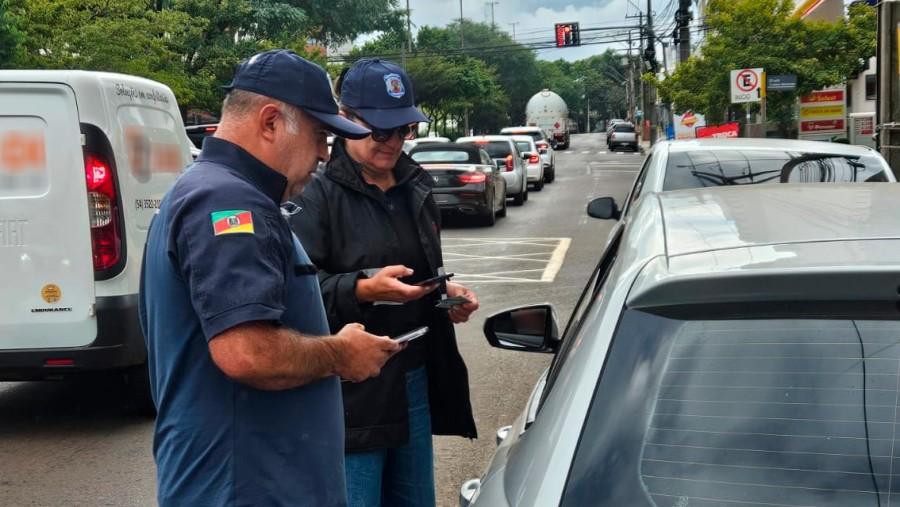 Diretoria de Trânsito reforça cadastro obrigatório para transporte por aplicativo, táxis e escolar