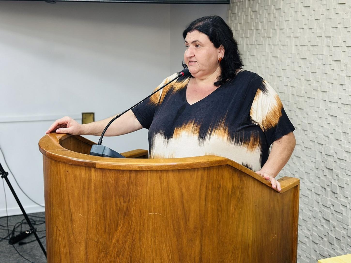 Vereadora Sandra Picoli propõe campanha para ampliar uso da Parada Segura em Erechim